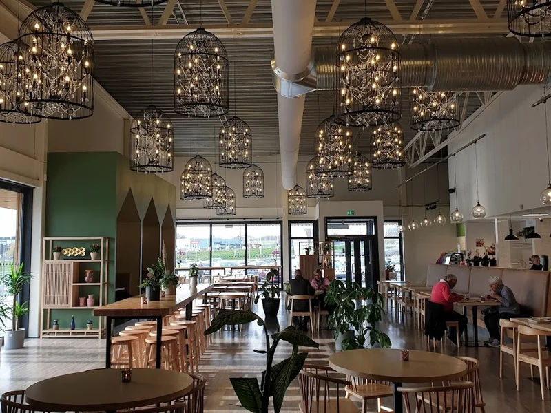 Sisi på Tånga Handelsplats