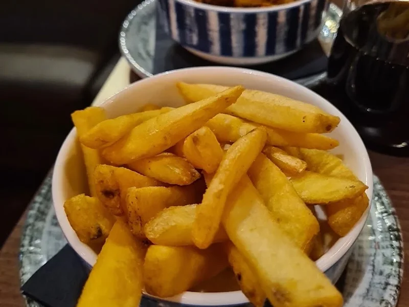 GREKISKA grill & bar