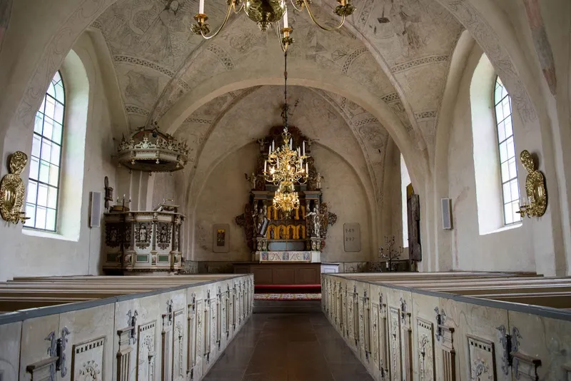 Hovs kyrka, Östergötland