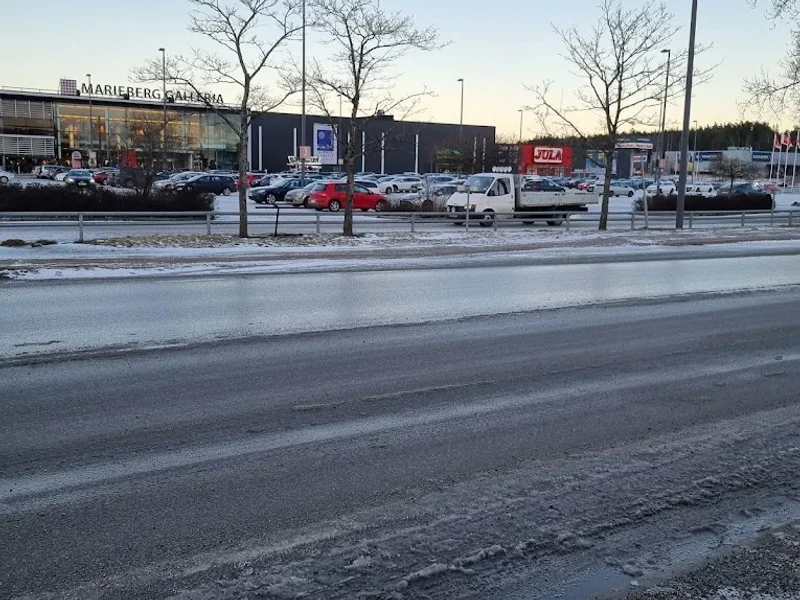 Marieberg köpcentrum