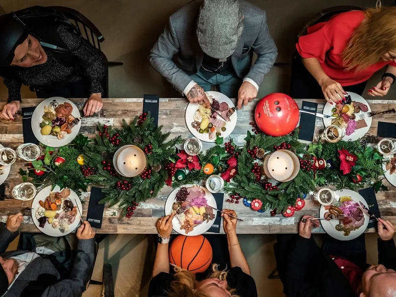 Event Center Knock 'em Down