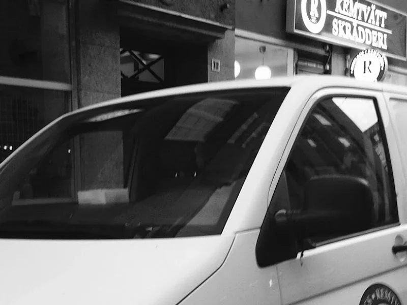 Roslags Kemtvätt och skrädderi Stockholm AB