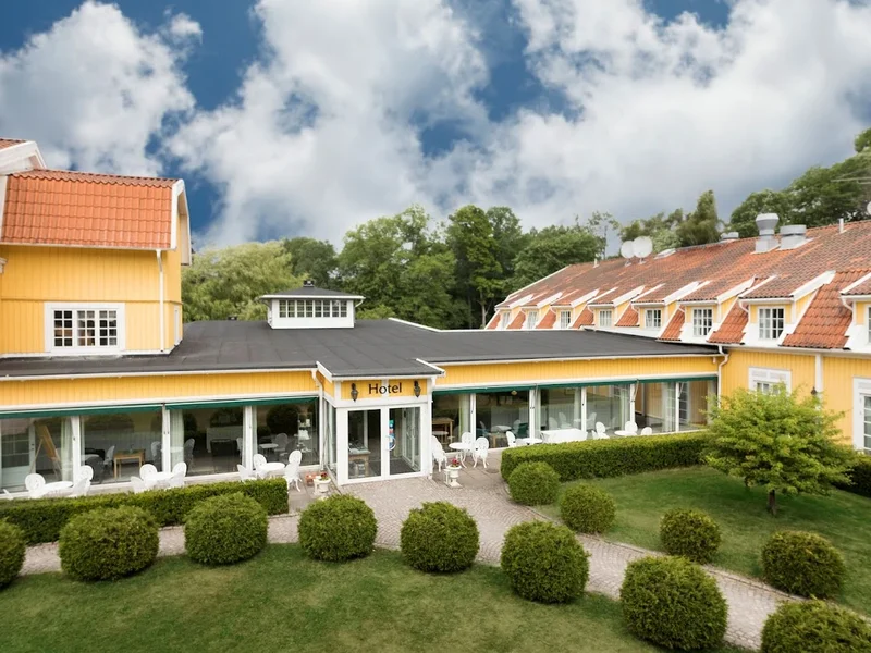 Ronnums Herrgård | Collection by Ligula