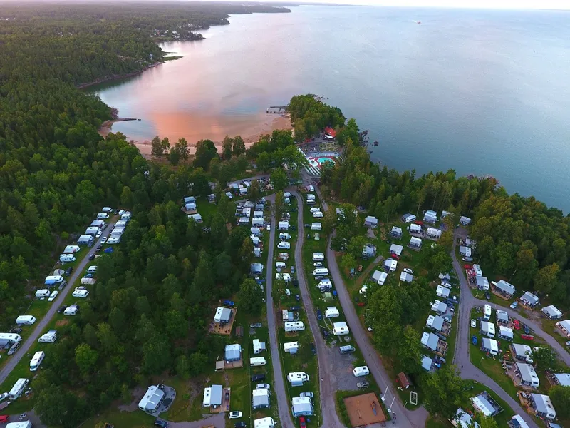 Ursand Resort & Camping