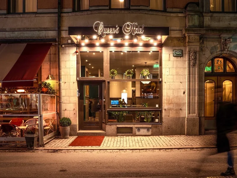 Queen's Hotel