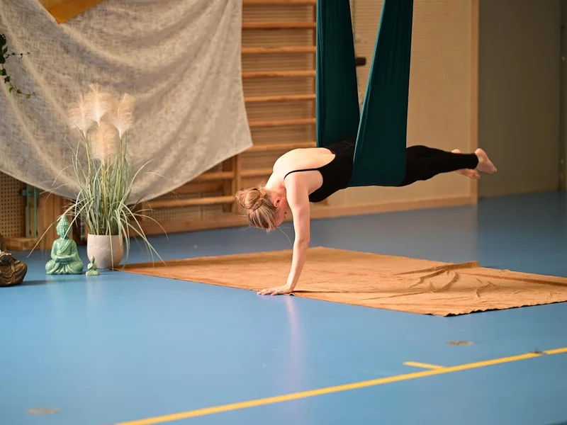 Aerial & Chair Yoga Göteborg Göteborg