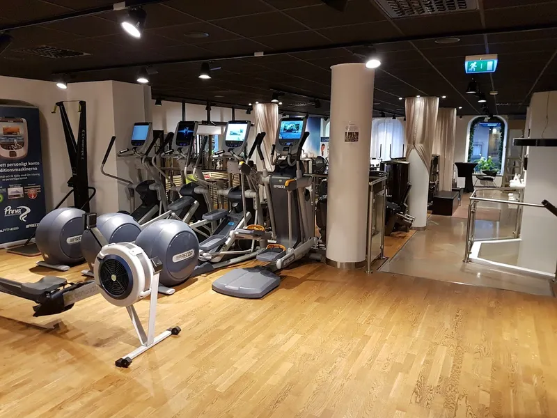 W8 Club Gym