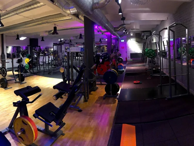 W8 Power Club