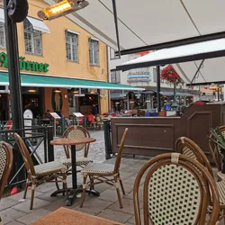 Lista 19 restaurangerna för sena kvällar i Östergötlands