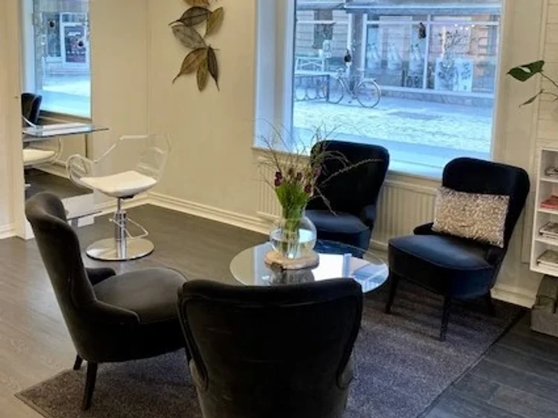 Hårcompaniet at HW AB