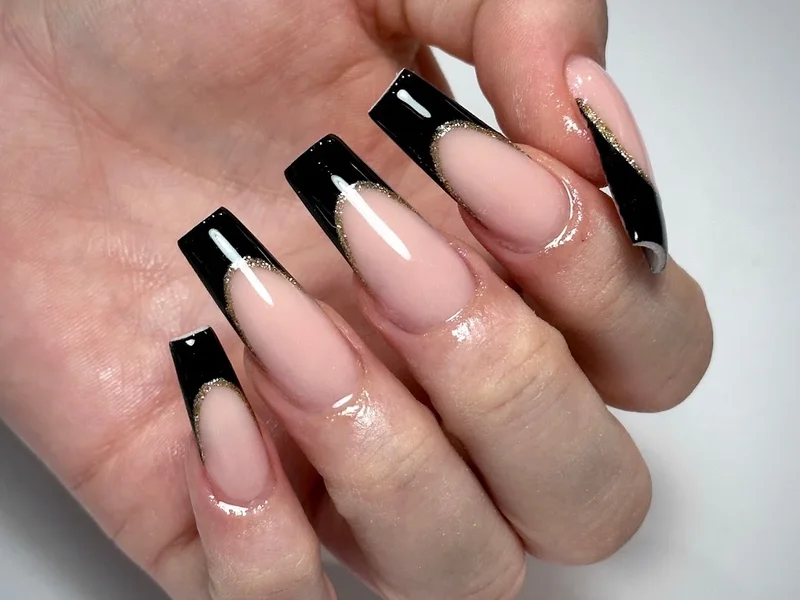 Zeo nails