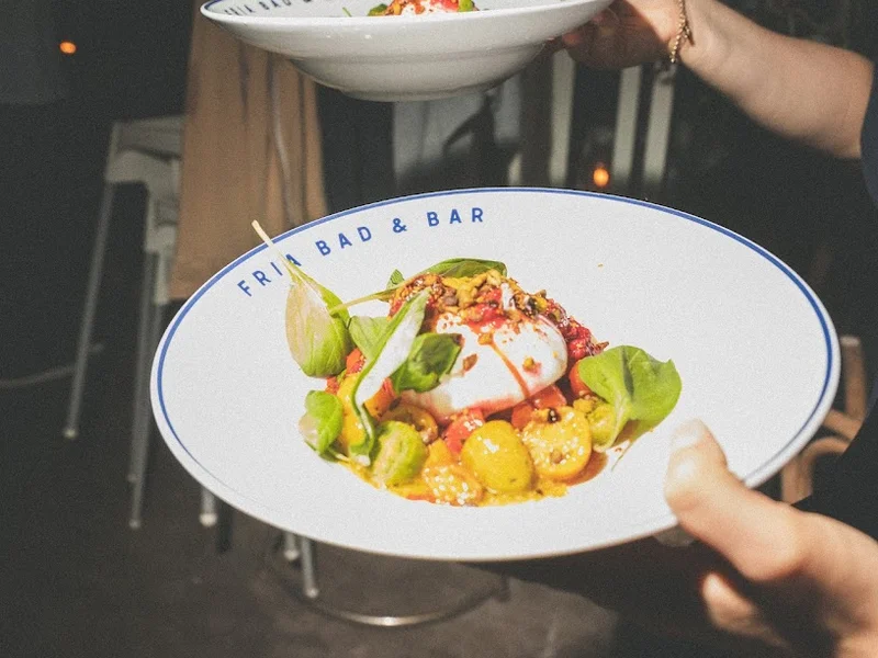 Fria Bad & Bar