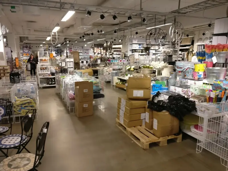 In och Finn Huddinge