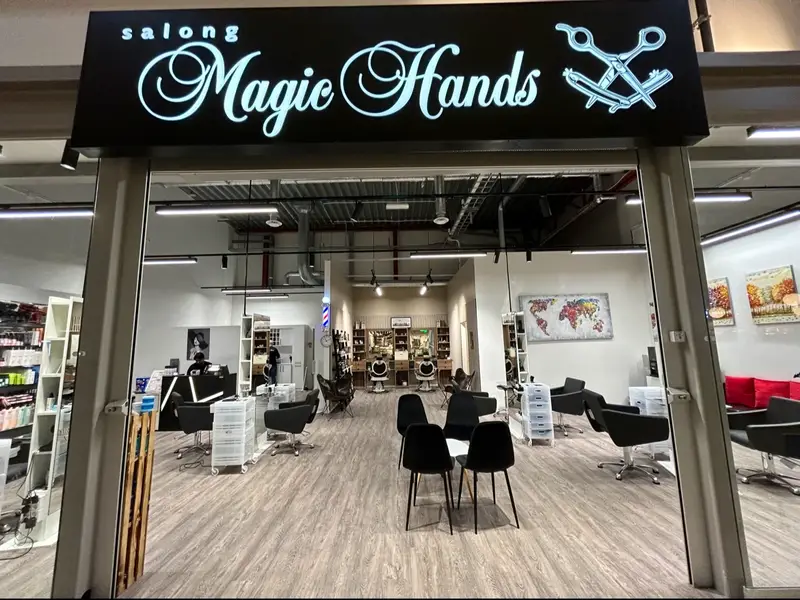 Salong Magic Hands - Port 73