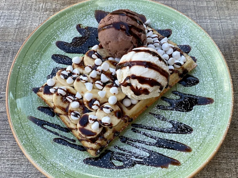 Rådhusvåfflan - Våfflor•Churros•Glass