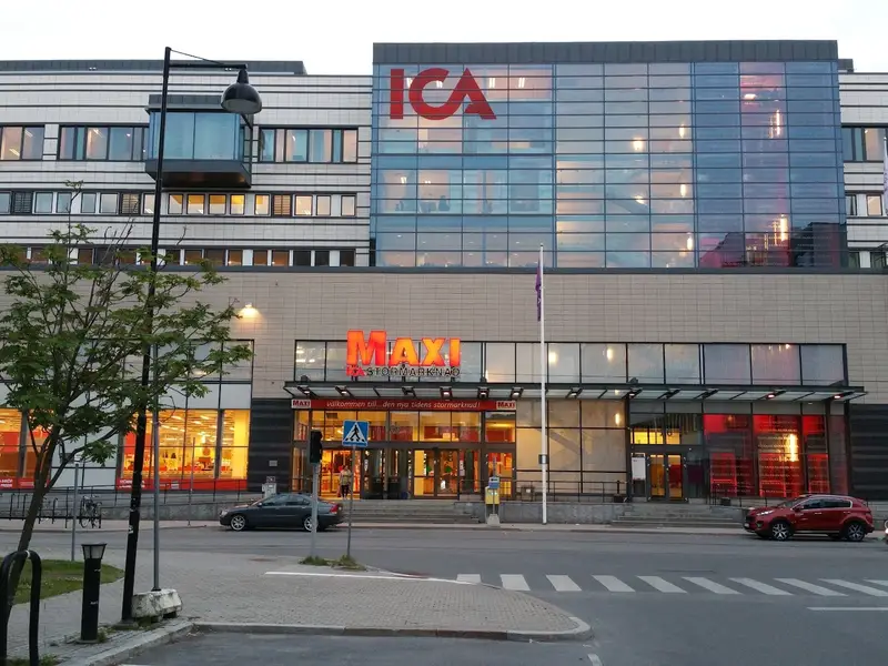 Maxi ICA Stormarknad Solna