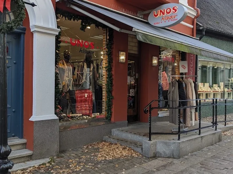 Unos Kläder