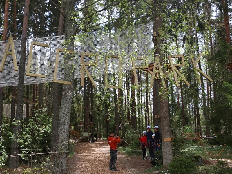 Accropark Bro Höghöjdsbana