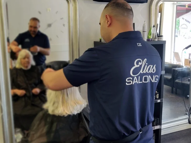 Elias salong