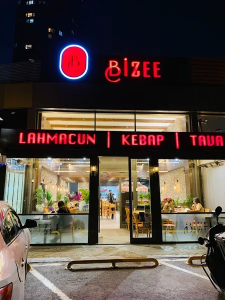 Bizee Restaurant | Lahmacun Kebap Tava