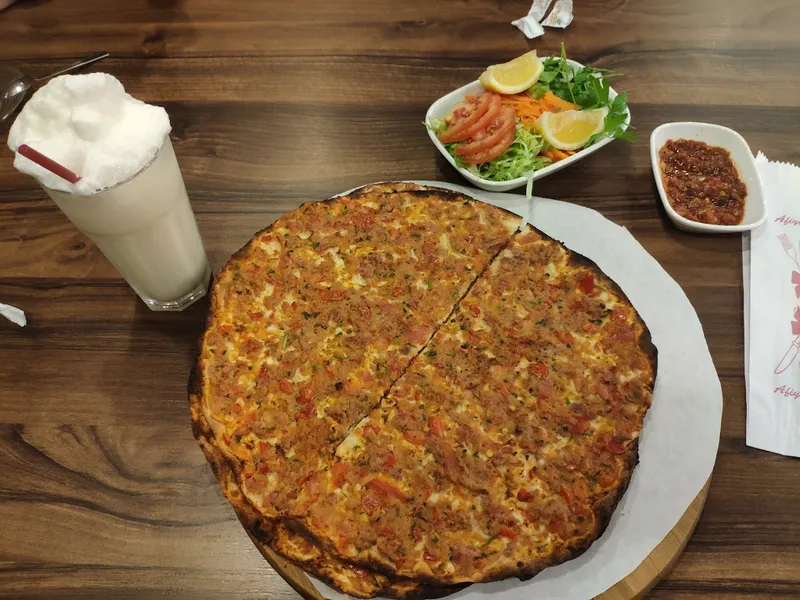 Yeşil Çatı Lahmacun Dünyası