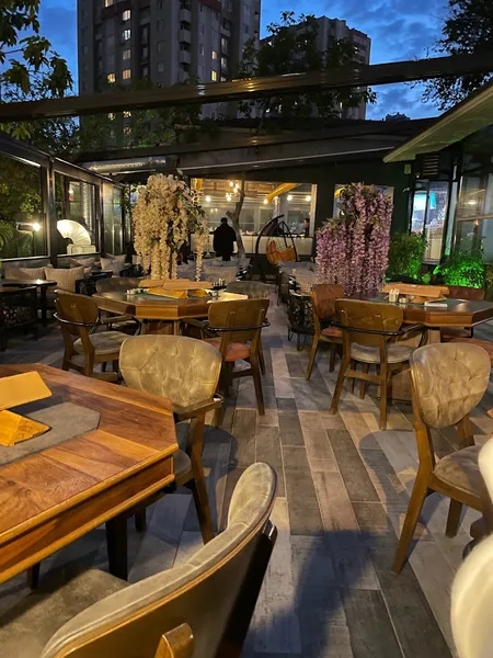 Buhur Garden Cafe