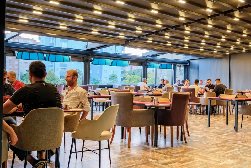 Viyazza Cafe Restoran Bistro Bilardo Oyun Salonu Kurtköy