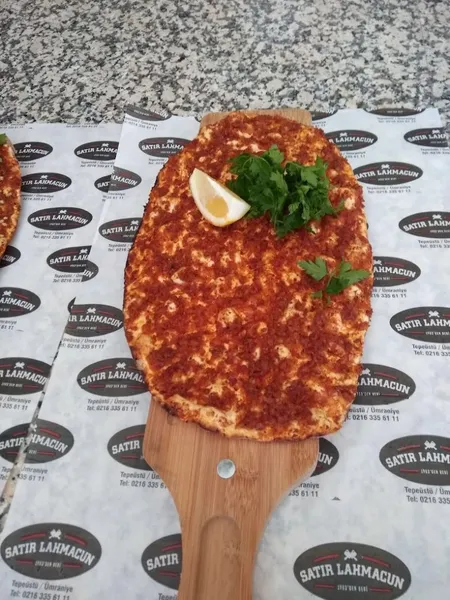 Satırdan Lahmacun