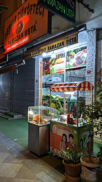 Meşhur Çiğköfteci Ramazan Usta Mahmutbey caddesi barboros mahallesi