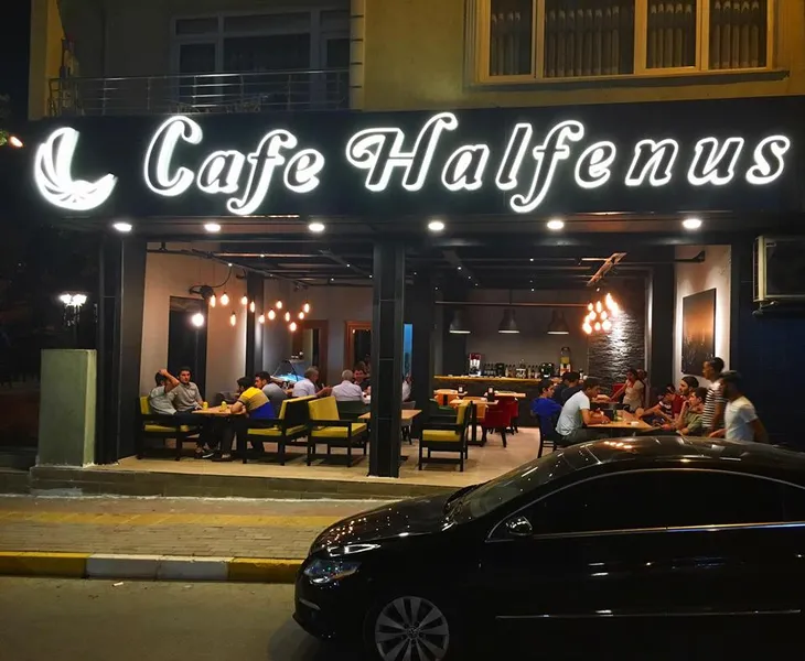 Halfenus Cafe