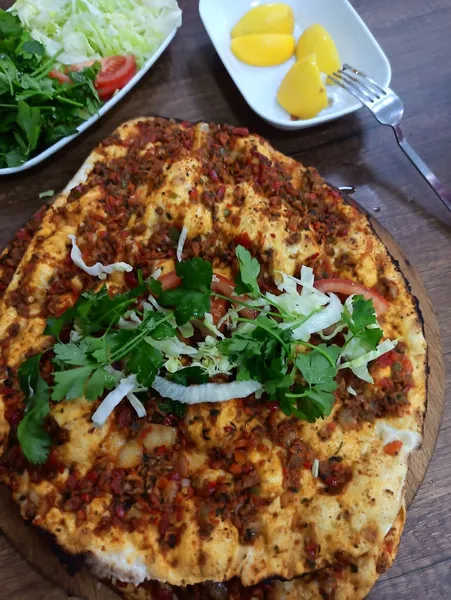 01 Adana kebab lahmacun