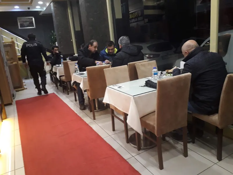 Paşamzade Çorba kebap ve sulu Yemek Salonu