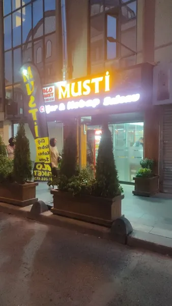 Musti ciğer kebap salonu