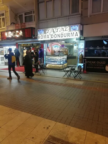 Tatal Roma Dondurmacısı