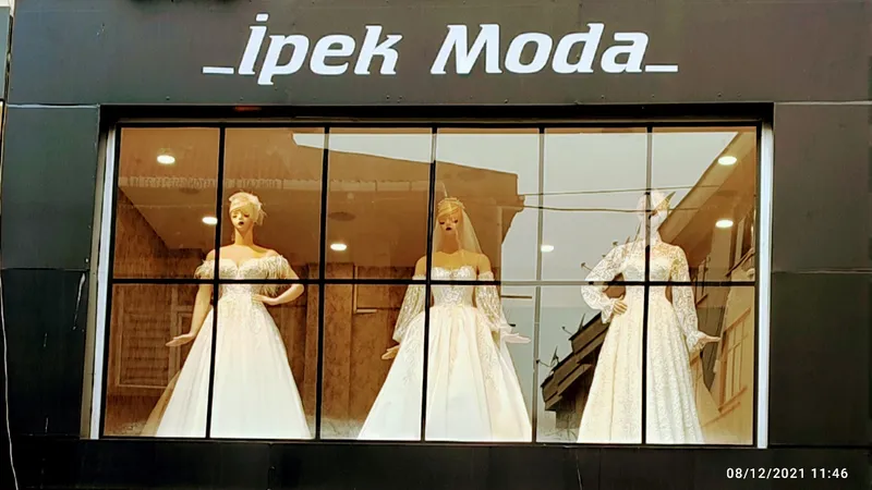 İpek Moda Aynur Aktuğ