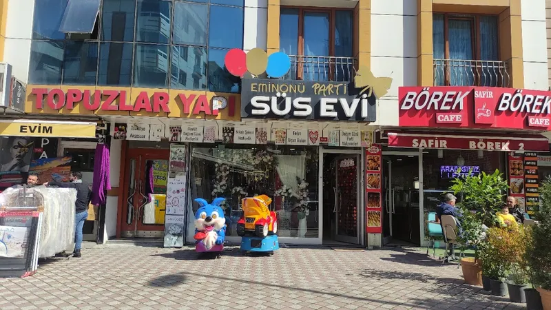 Eminönü Parti Süs Evi