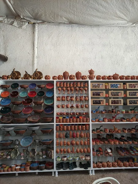 Tasarım Çömlek Atölyesi & Design Pottery Workshop