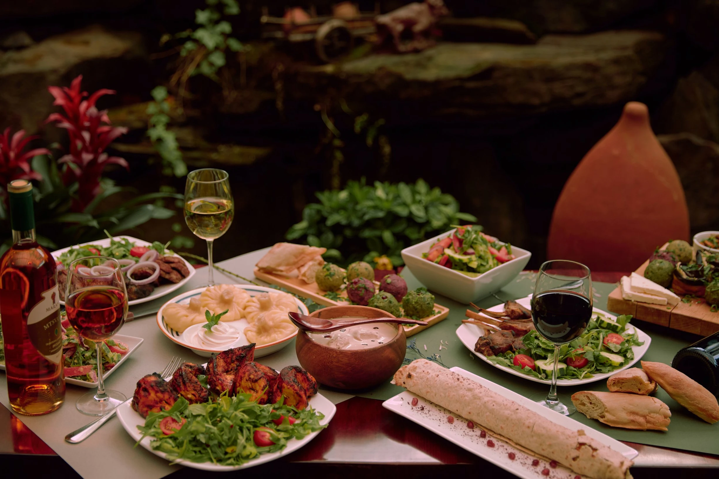 20 Iconic Old-School Restaurants in New York City