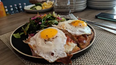 23 best breakfast places in Hell’s Kitchen New York City