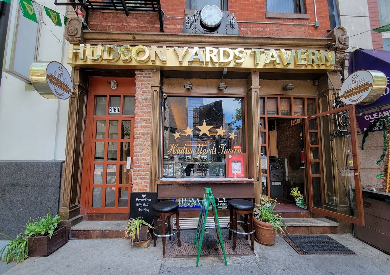 Hudson Yards Tavern