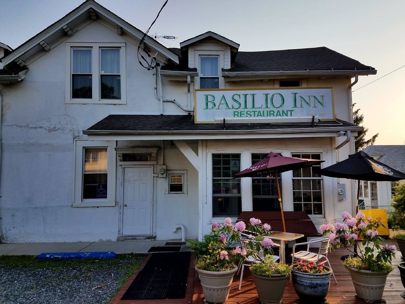 Basilio Inn