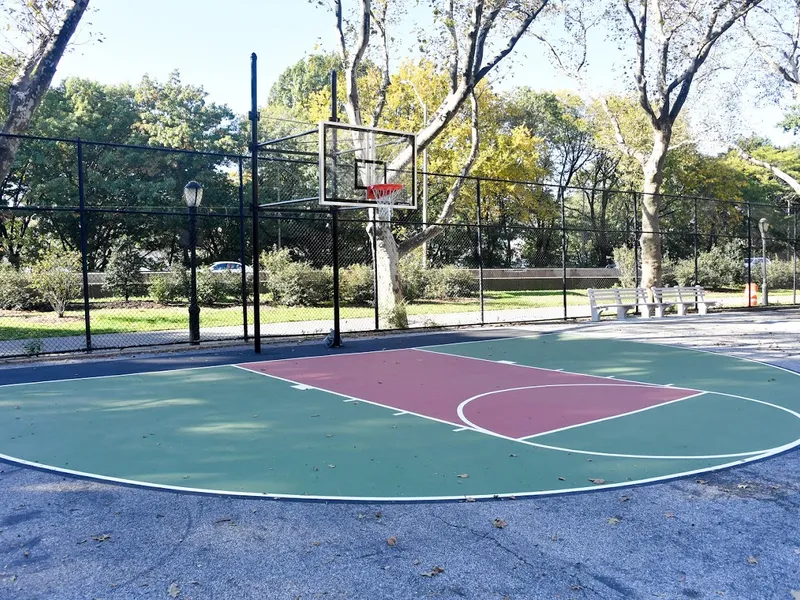 76th Street Basketball Courts