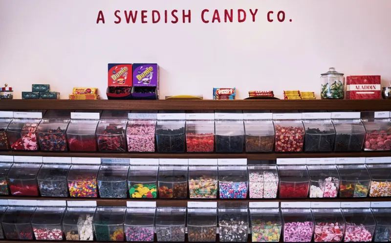 Kinder Bueno Mini – Sweetish Candy- A Swedish Candy Store