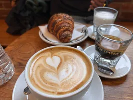 23 tempting coffee shops in Tribeca New York City