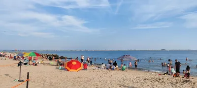 17 awesome beaches in New York City