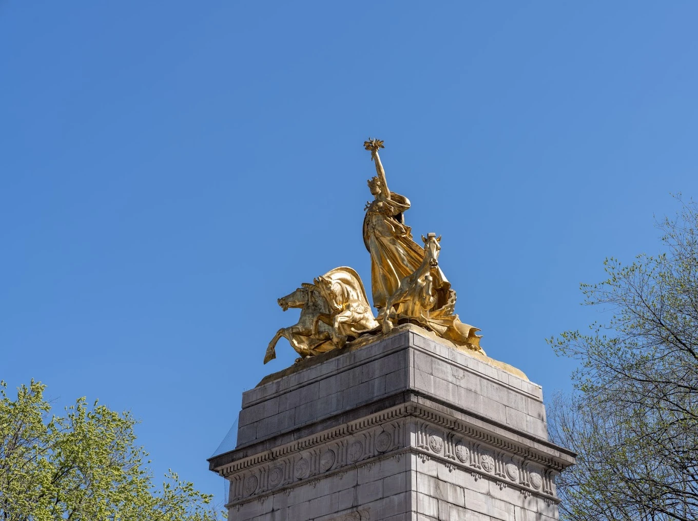 19 Best Monuments & Statues in New York City