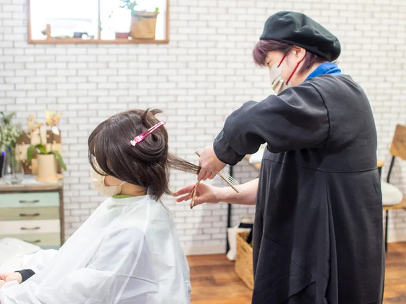 Artistic Creation Hair Salon 星髪