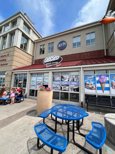 Abbott's Frozen Custard 1000 N River St