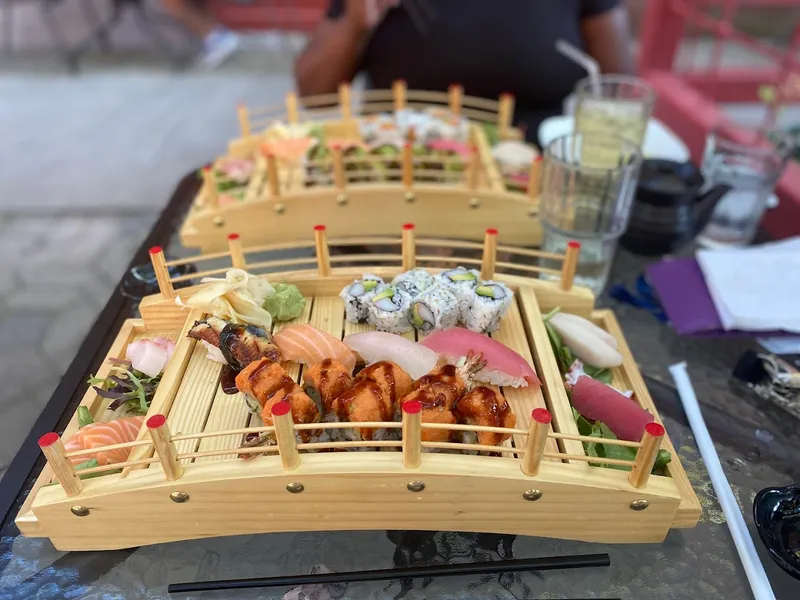 Maru Sushi & Ramen Bar