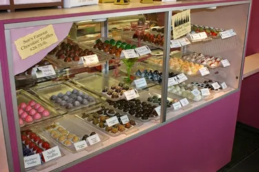 Top 5 candy stores in Syracuse New York City